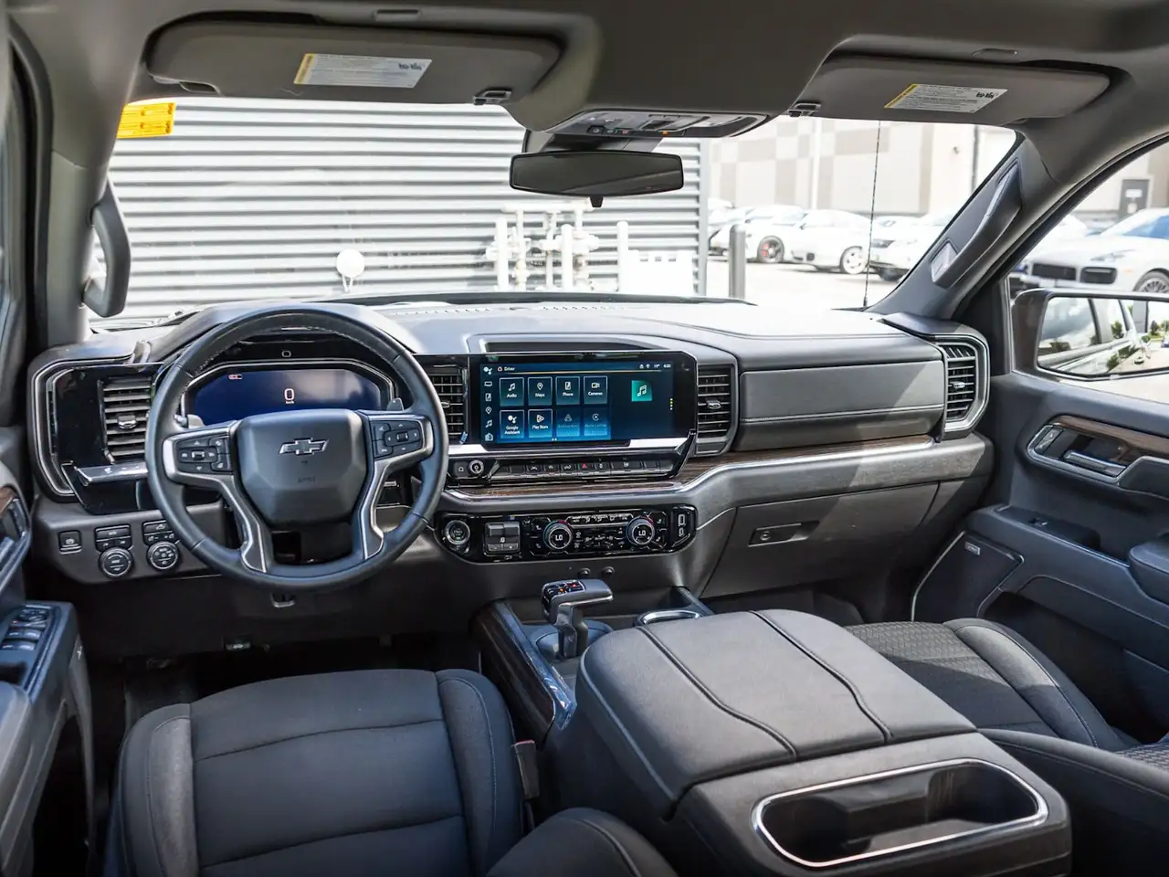 Chevrolet Silverado 1500 - Image 14