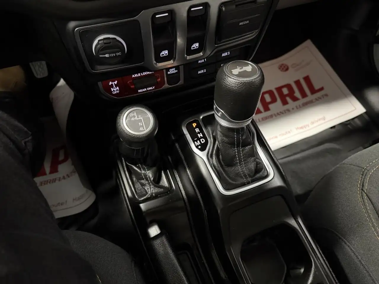 Jeep Wrangler - Image 18