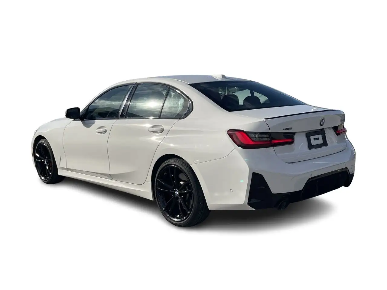 BMW 3 Series - Image 13
