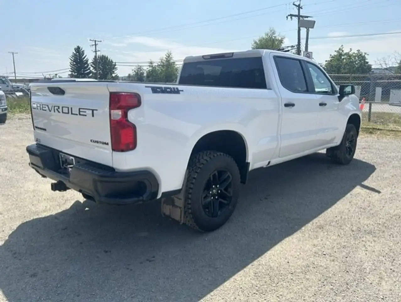 Chevrolet Silverado 1500 - Image 6