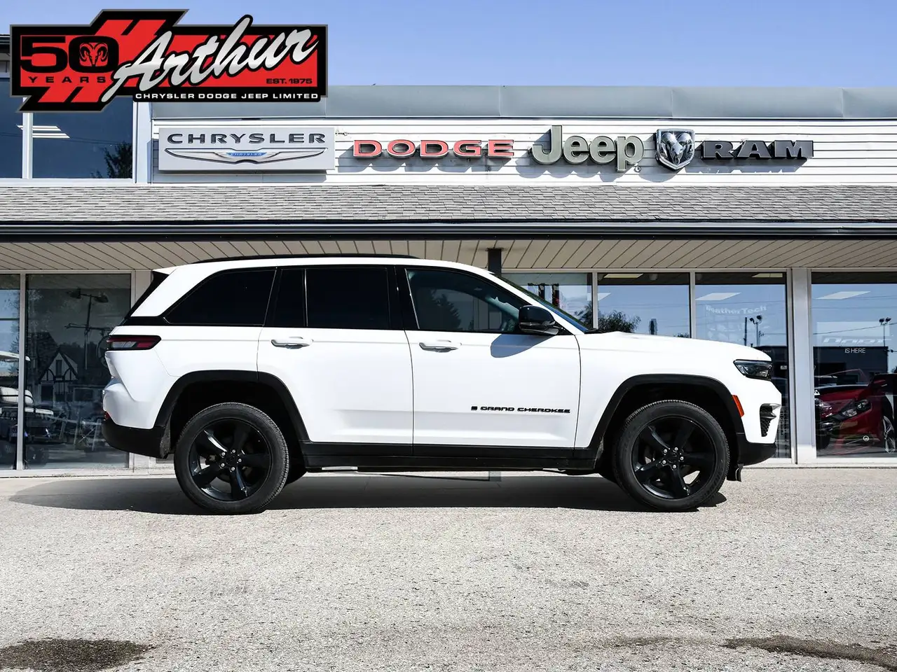 Jeep Grand Cherokee - Image 3
