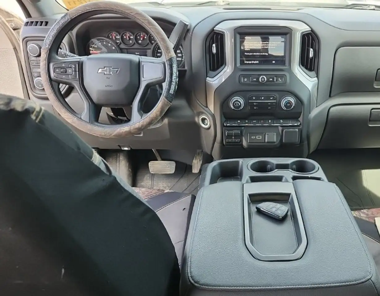 Chevrolet Silverado 1500 - Image 5