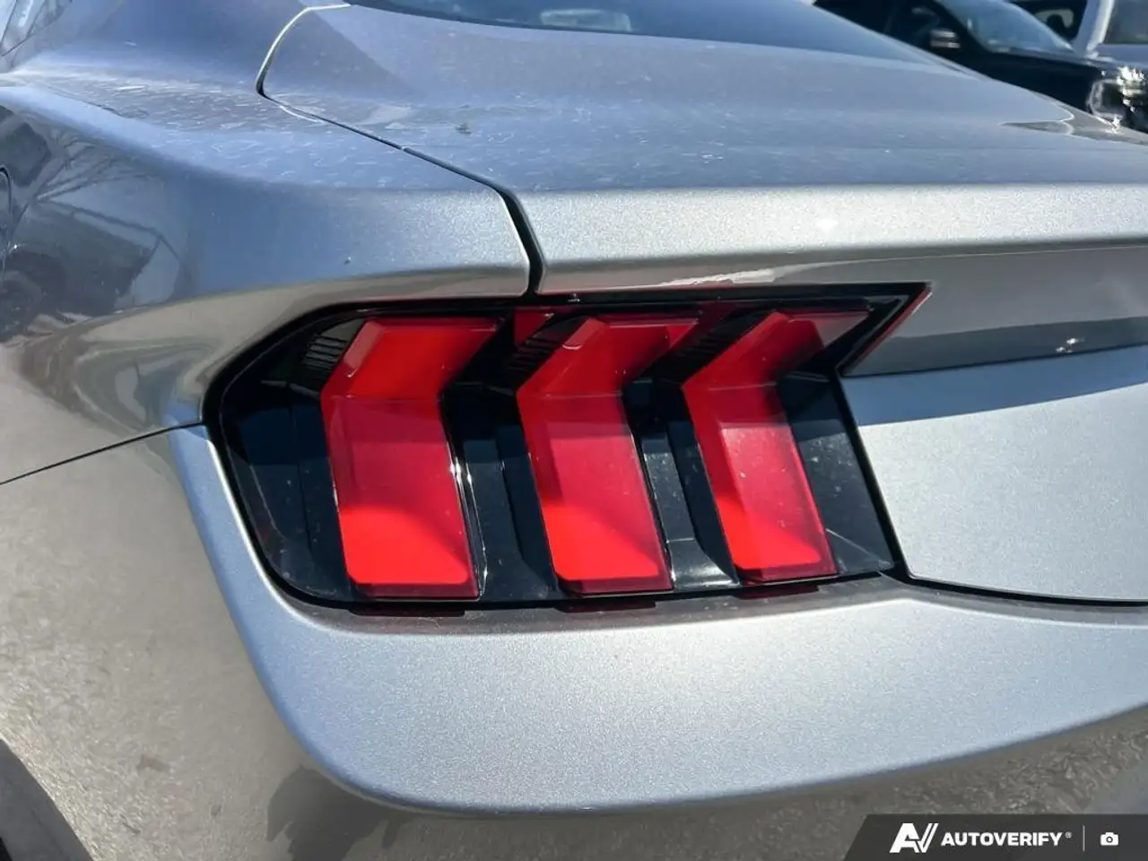 Ford Mustang - Image 10