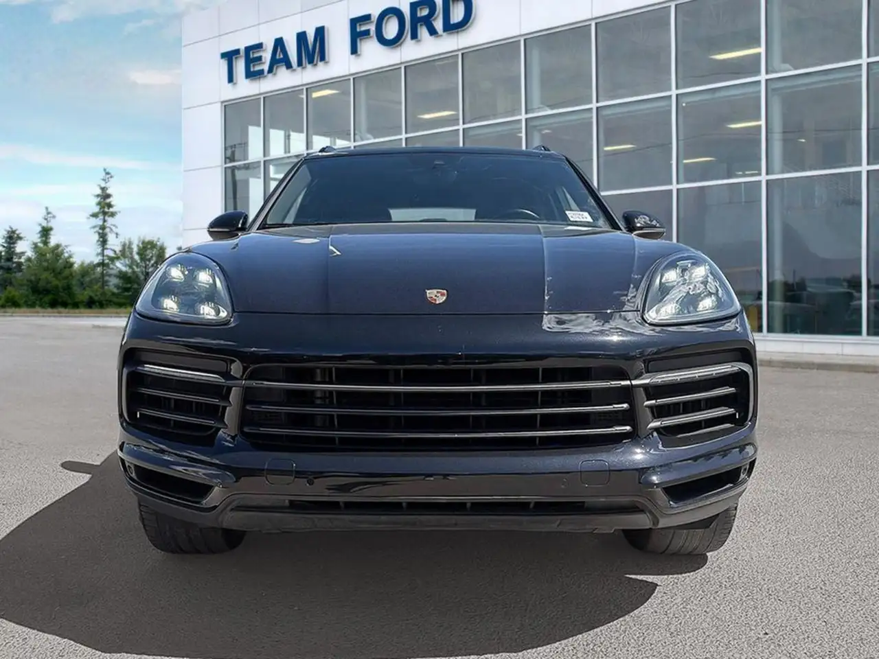 Porsche Cayenne - Image 2