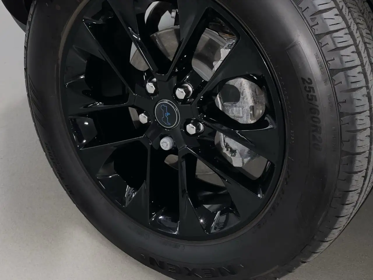 Jeep Wrangler - Image 18