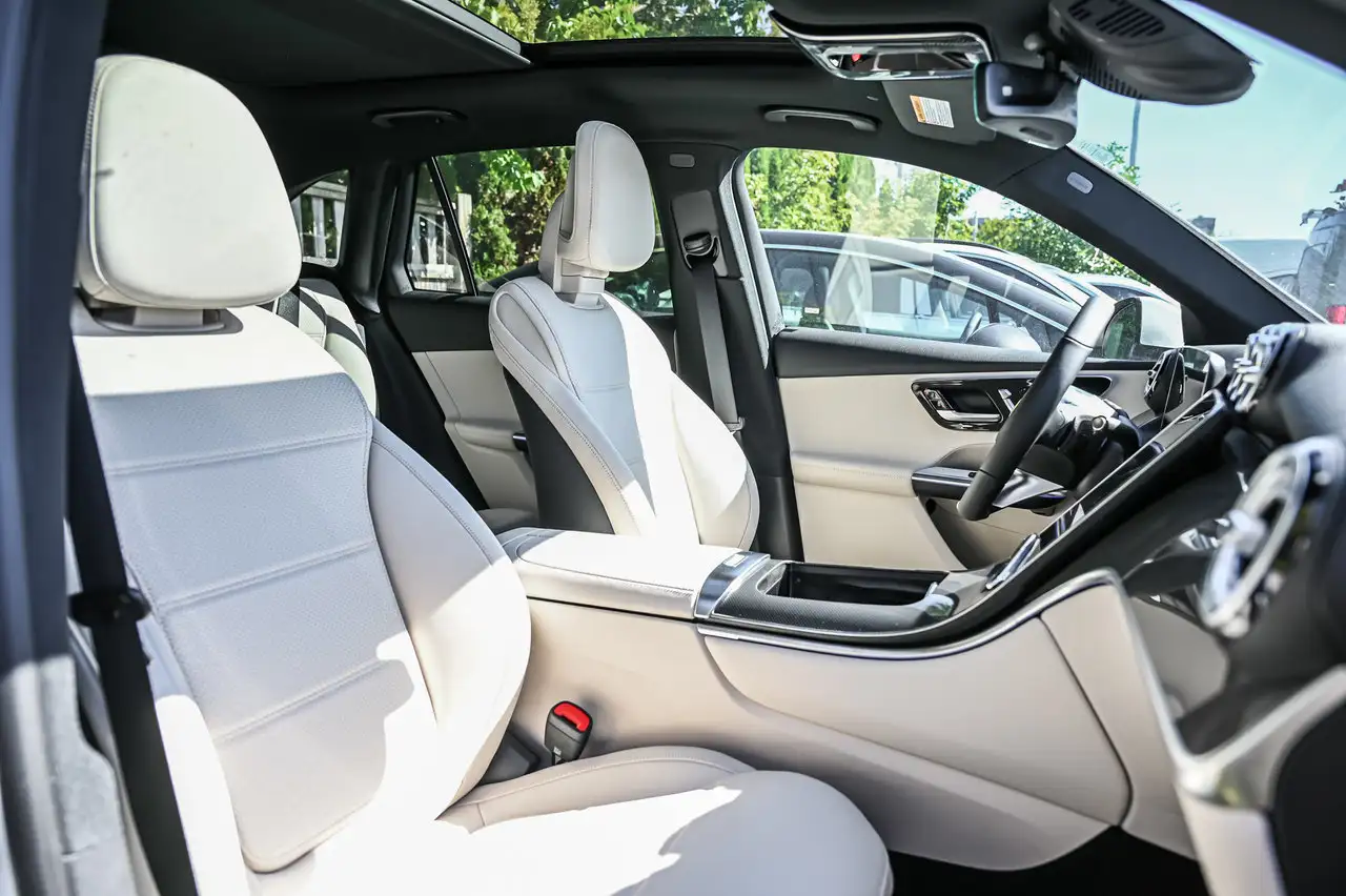 Mercedes-Benz GLC - Image 16