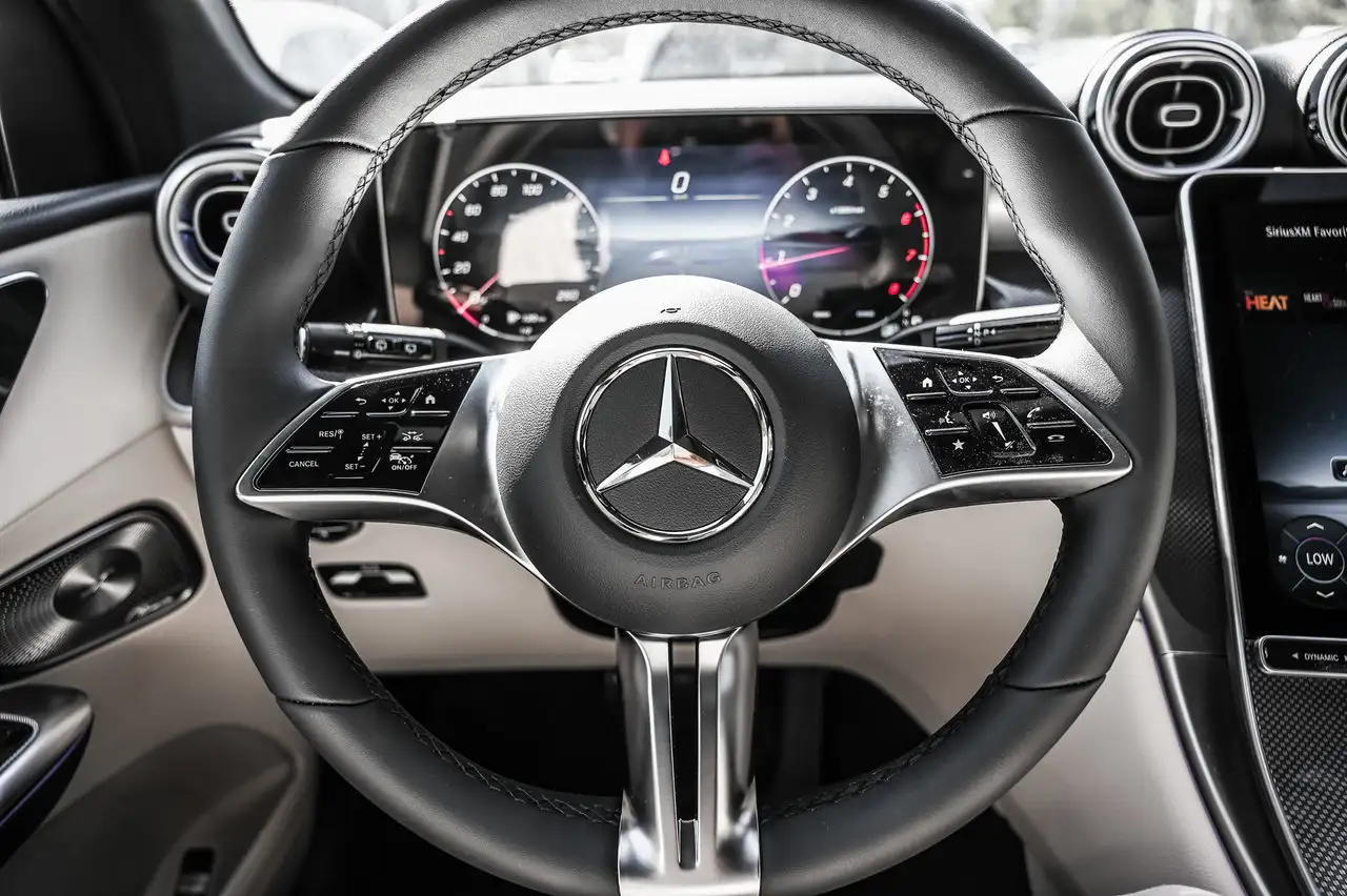 Mercedes-Benz GLC - Image 7