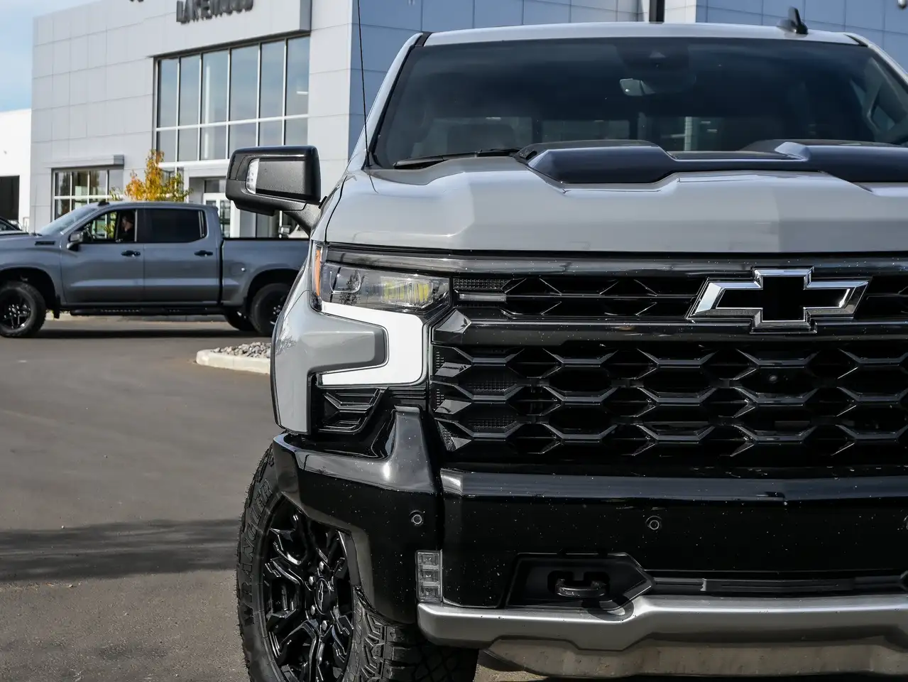 Chevrolet Silverado 1500 - Image 5