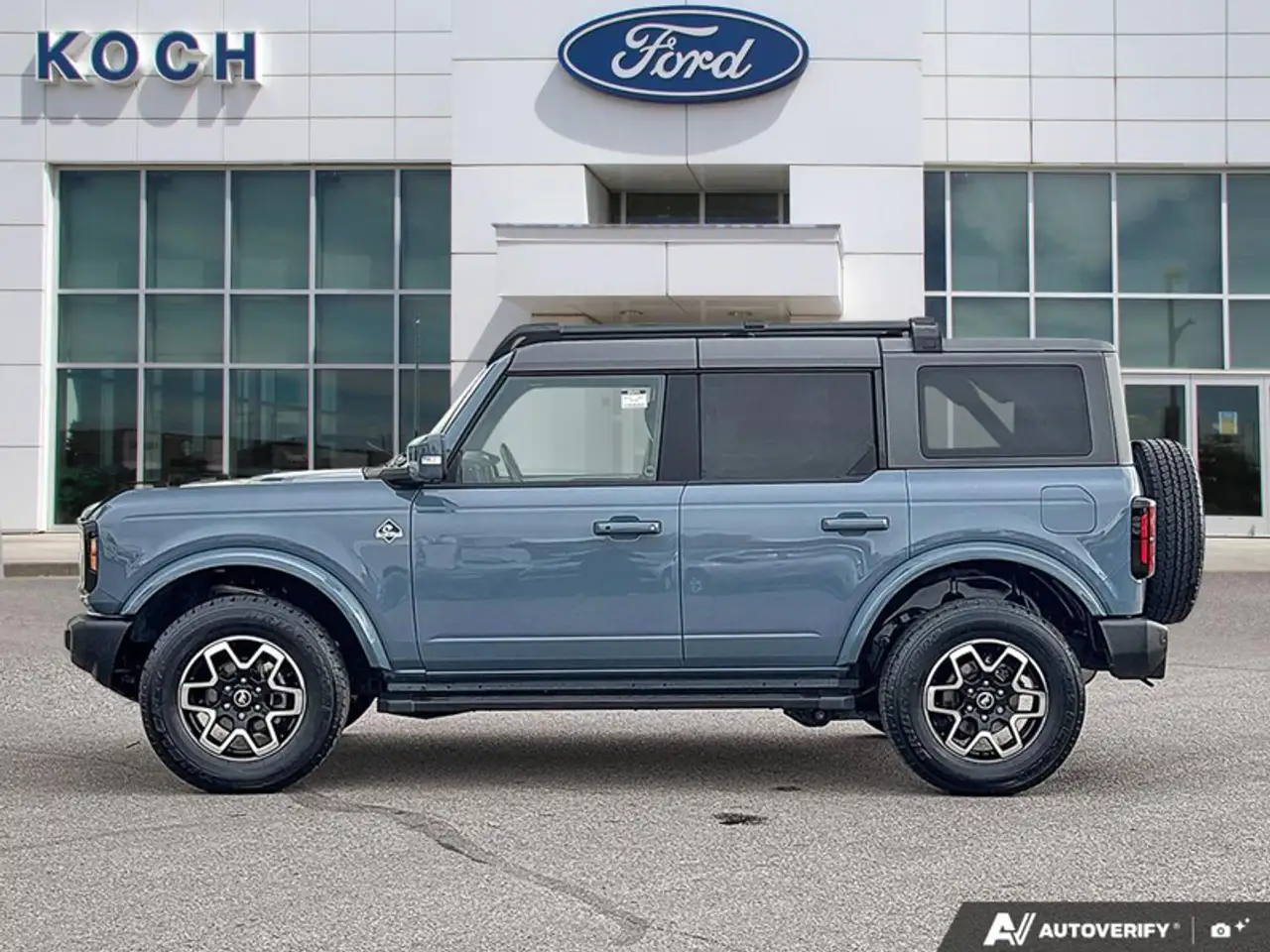 Ford Bronco - Image 3