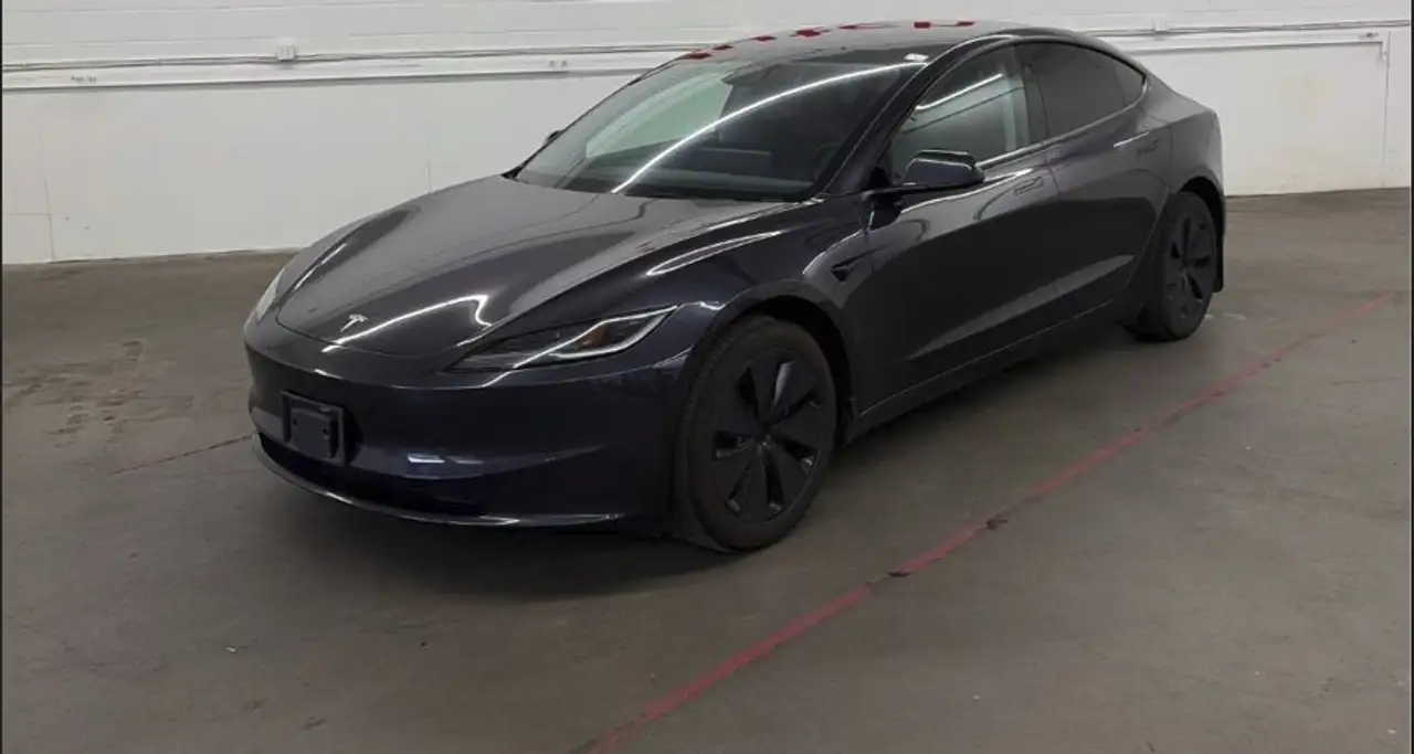 Tesla Model 3 - Image 1