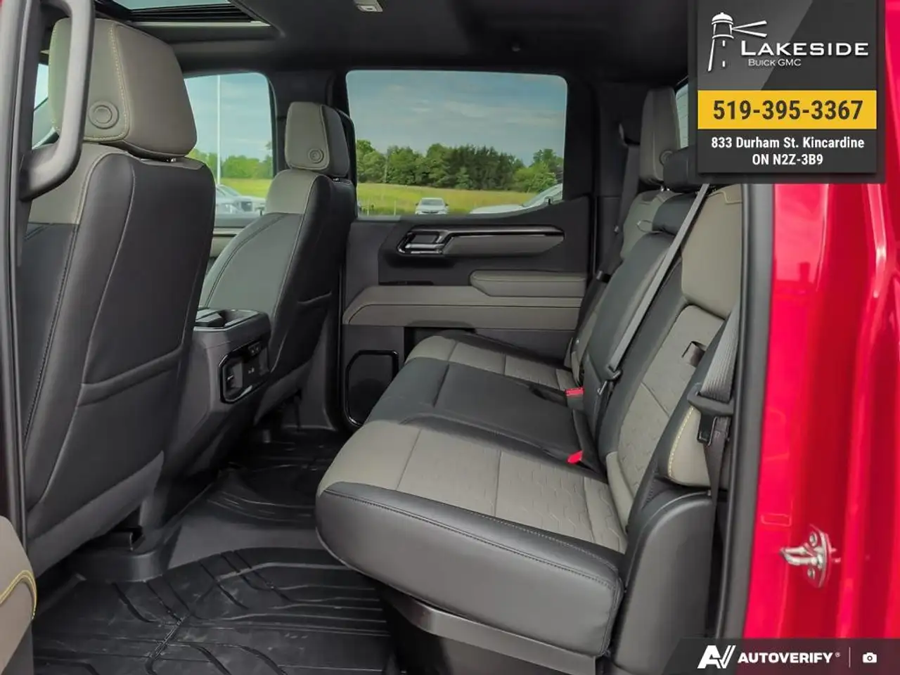 Chevrolet Silverado 1500 - Image 23
