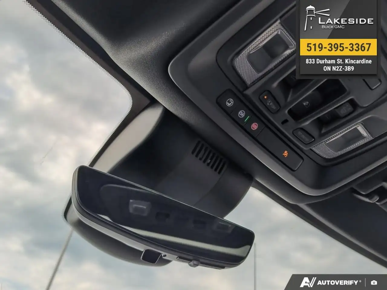 Chevrolet Silverado 1500 - Image 21