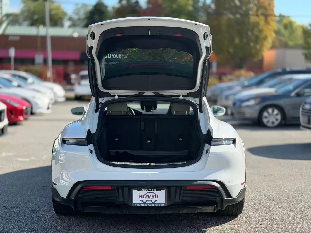Porsche Taycan - Image 9