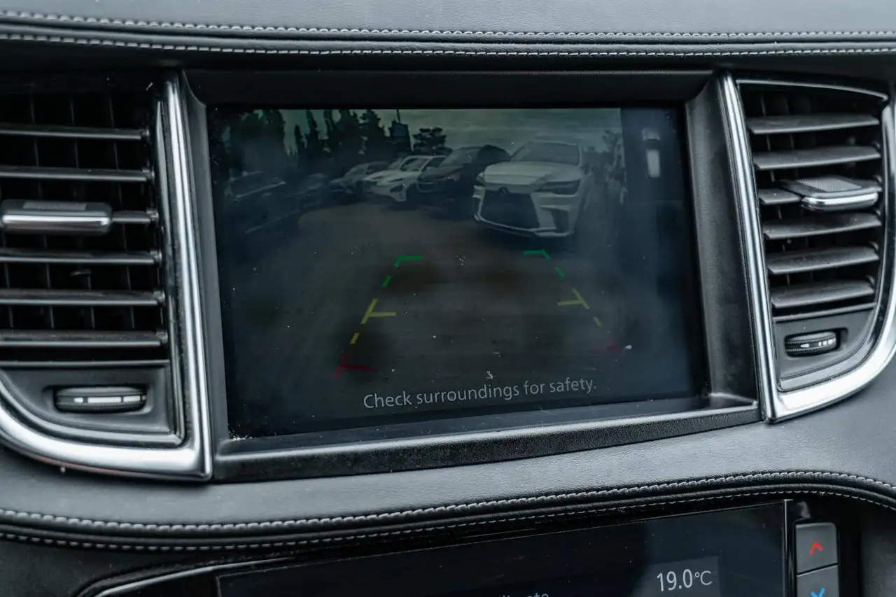 Infiniti QX55 - Image 22