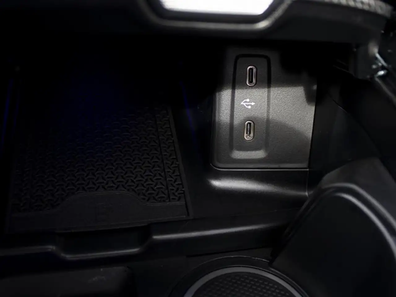 Mercedes-Benz GLC - Image 17