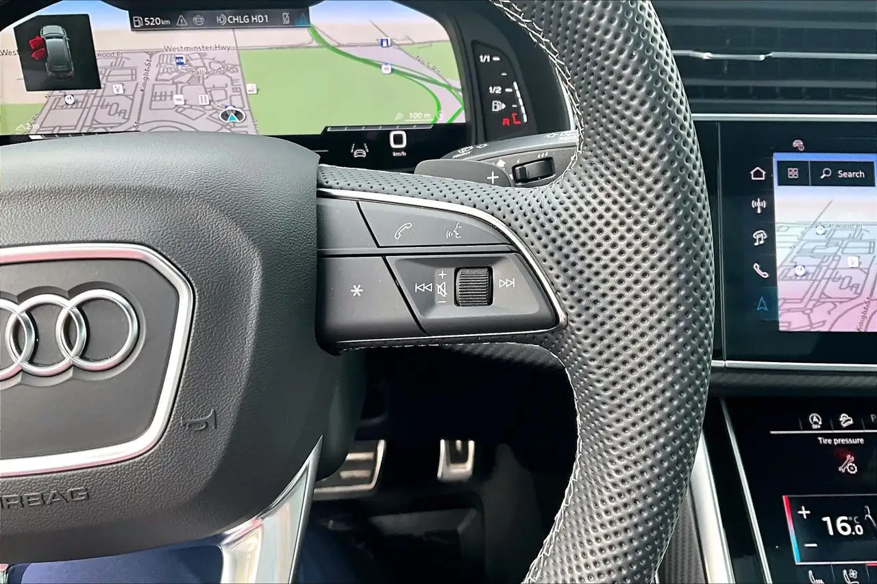 Audi SQ7 - Image 12