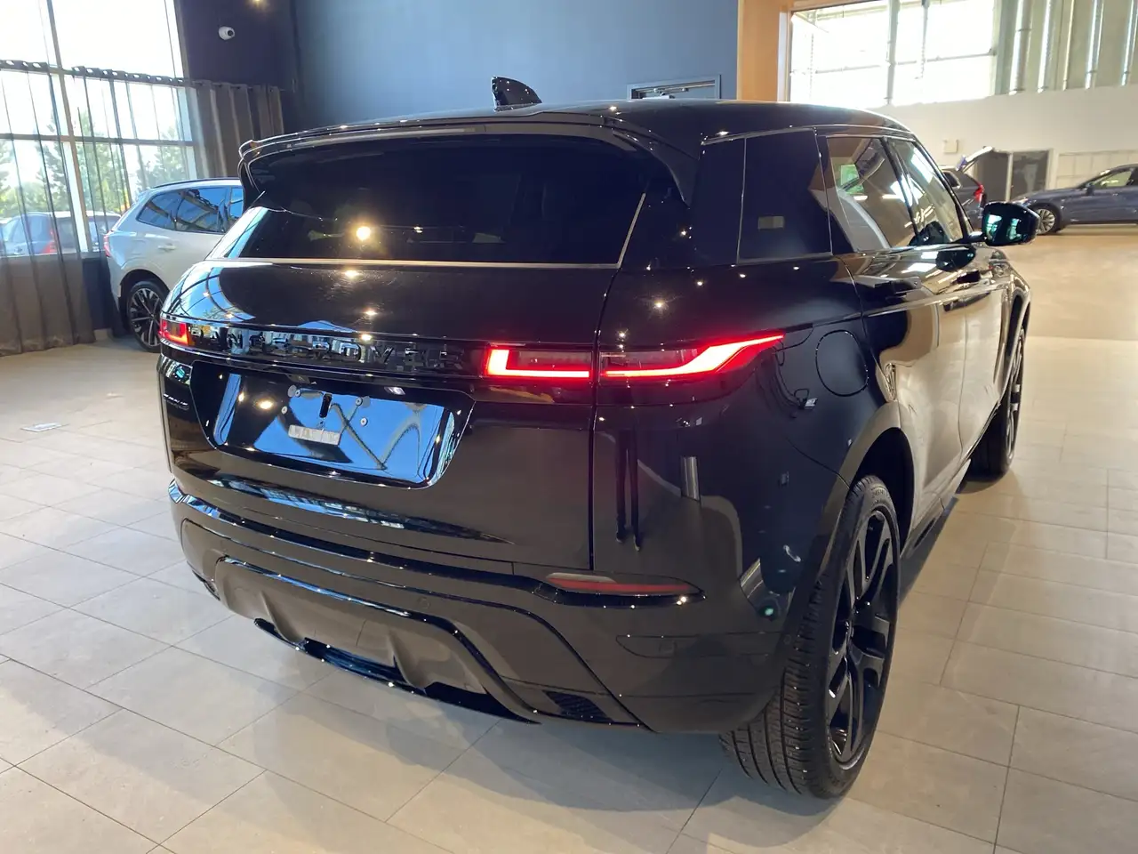 Land Rover Range Rover Evoque - Image 6