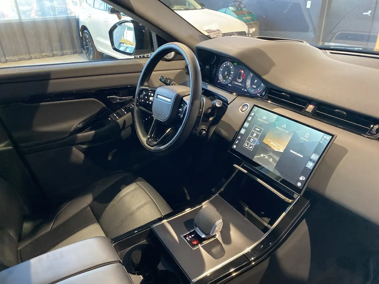Land Rover Range Rover Evoque - Image 22