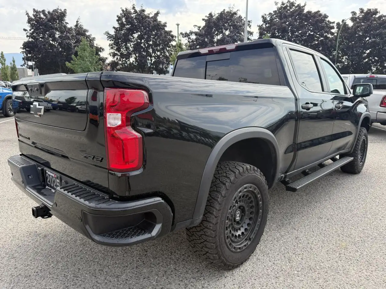 Chevrolet Silverado 1500 - Image 8