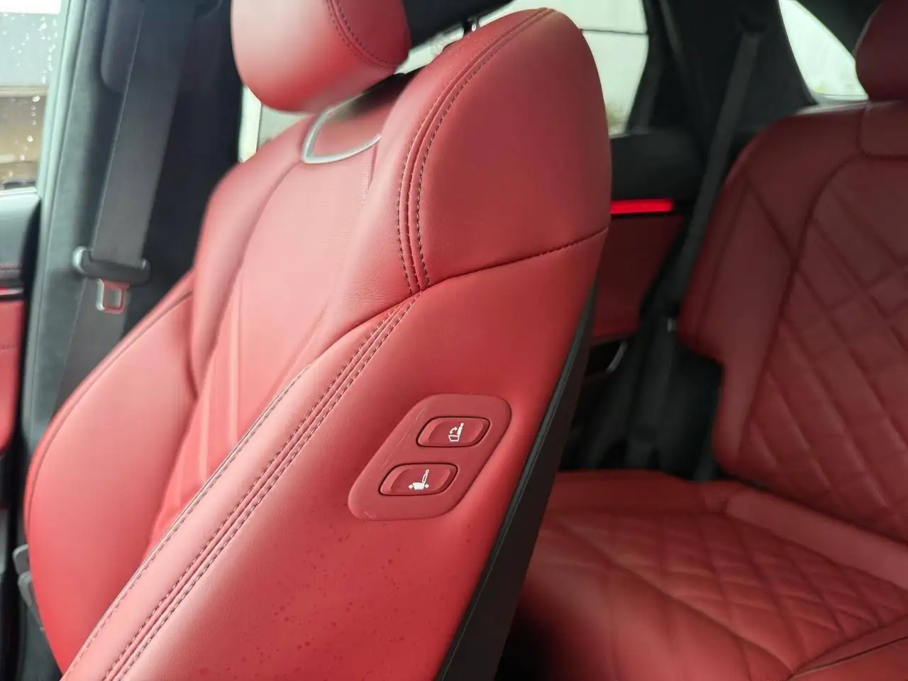 Genesis GV70 - Image 21
