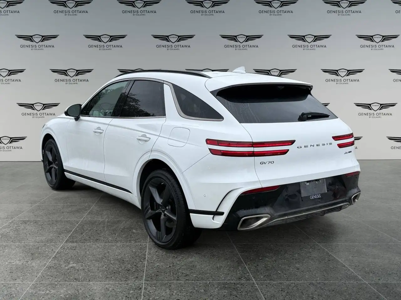 Genesis GV70 - Image 3