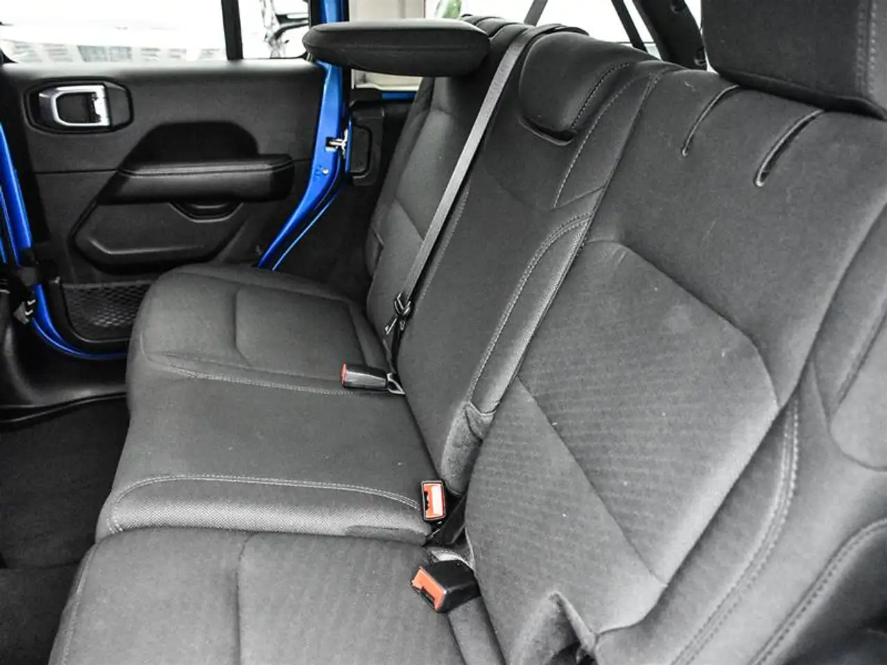 Jeep Wrangler - Image 20
