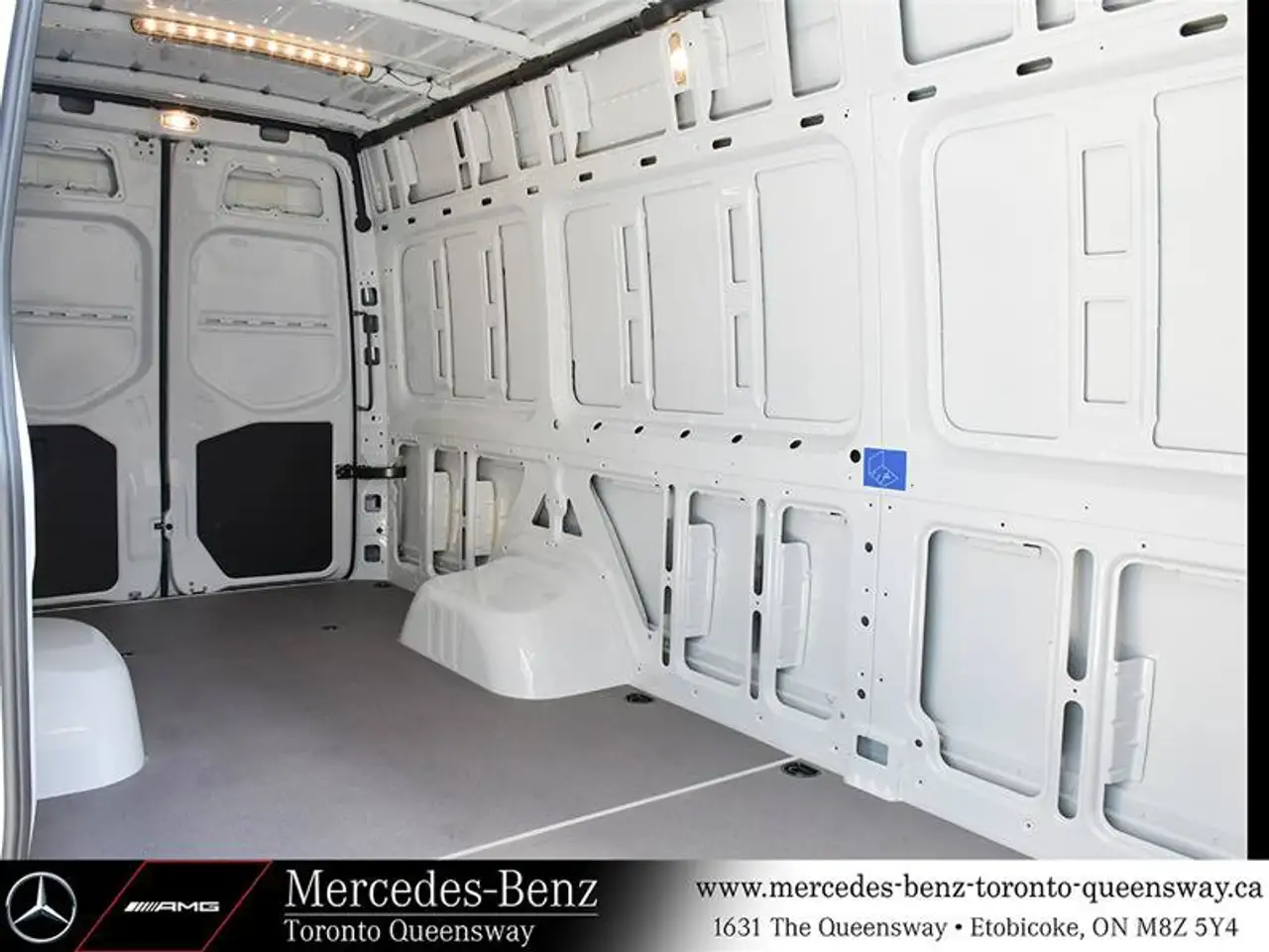 Mercedes-Benz Sprinter - Image 21