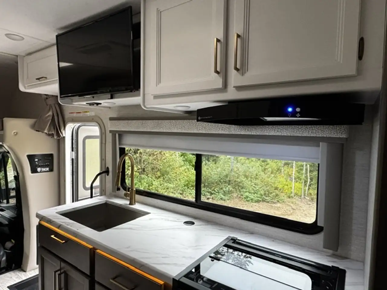 Mercedes-Benz Sprinter 4500 - Image 8