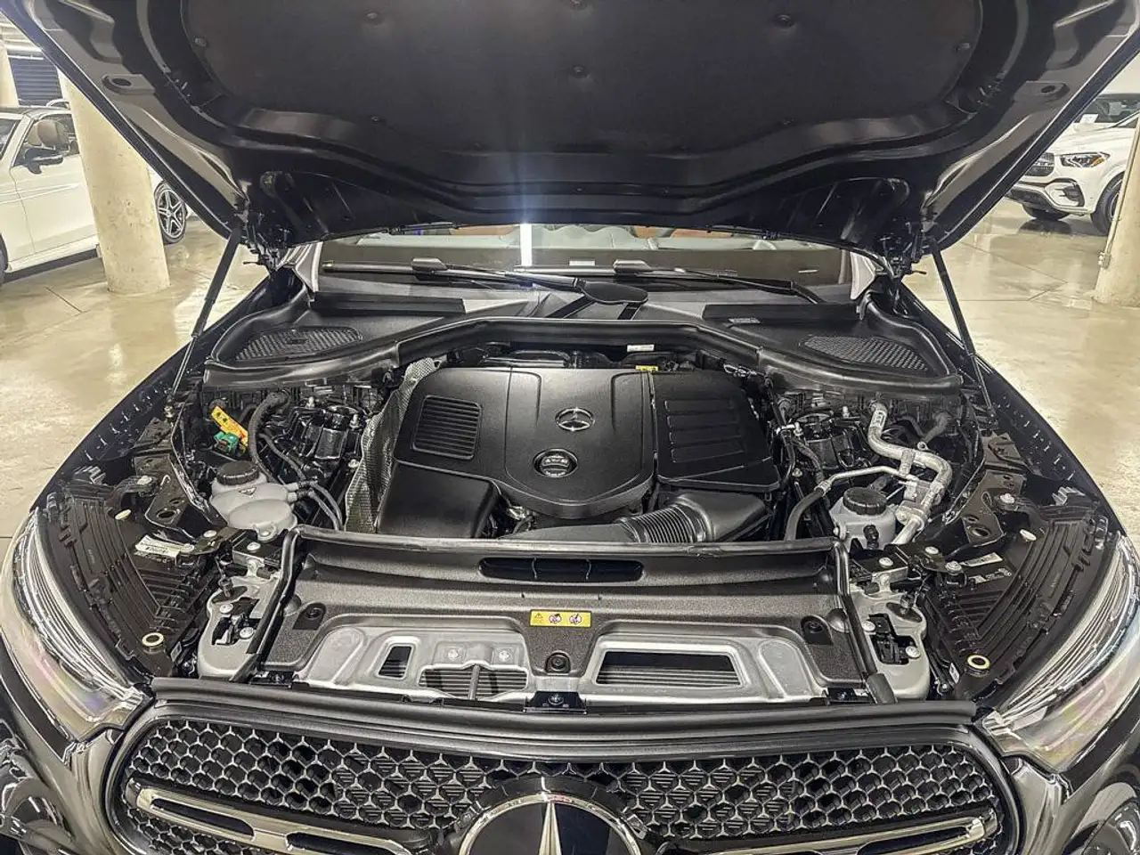 Mercedes-Benz GLC - Image 20