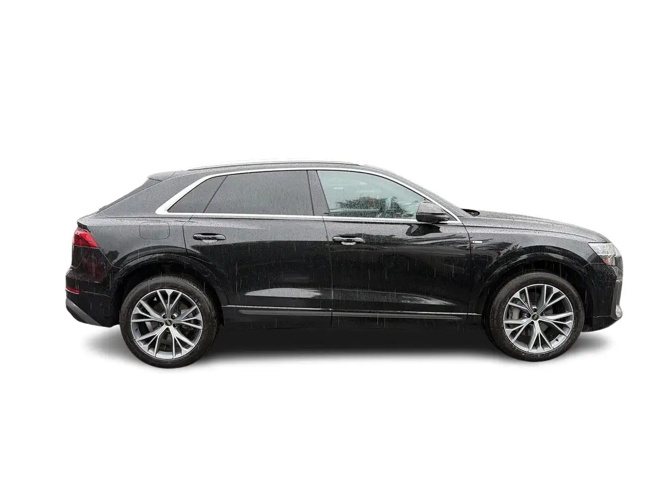 Audi Q8 - Image 16