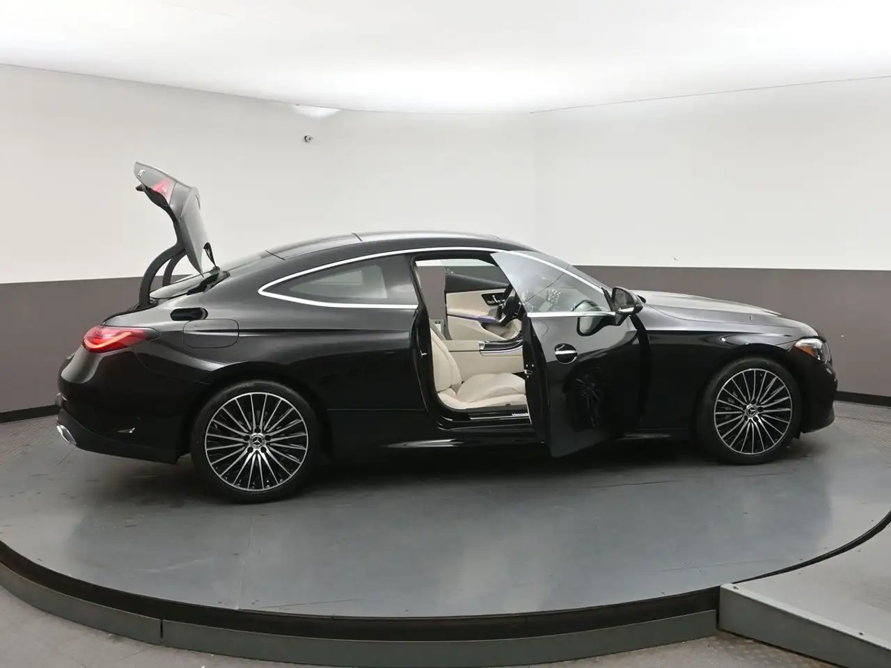 Mercedes-Benz CLE - Image 47