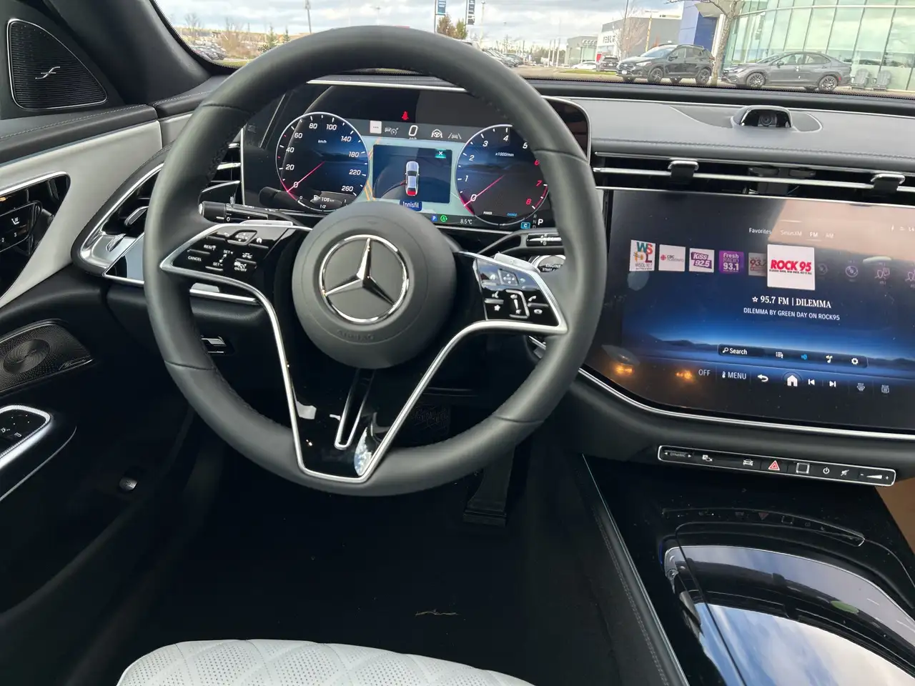Mercedes-Benz E-Class - Image 13