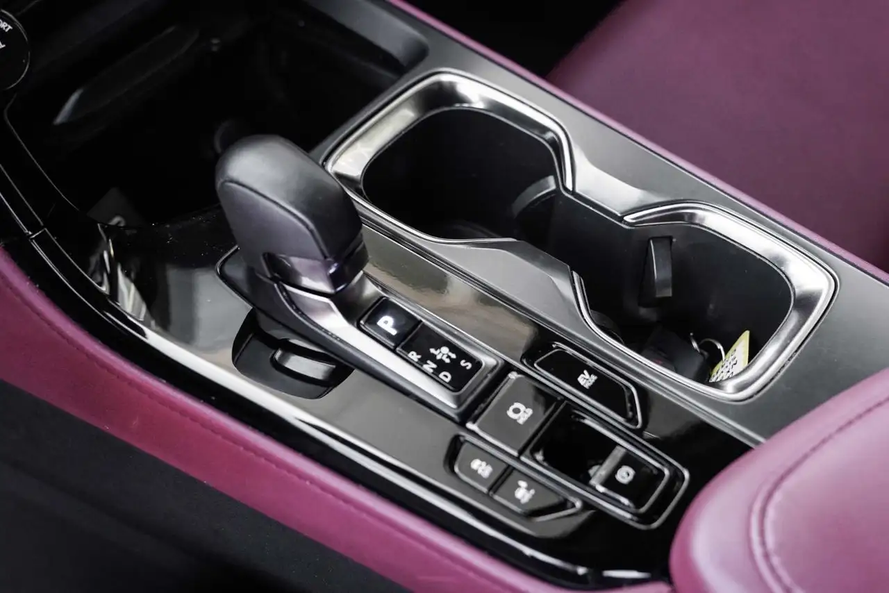 Lexus NX 350h - Image 18