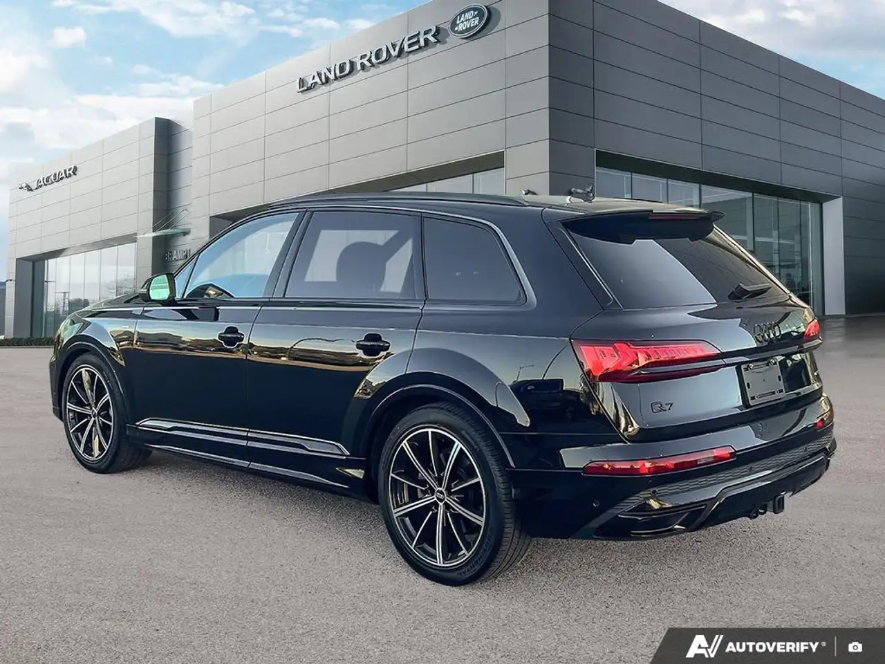 Audi Q7 - Image 4