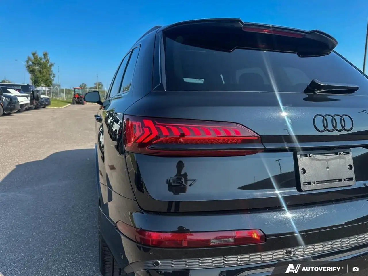 Audi Q7 - Image 10