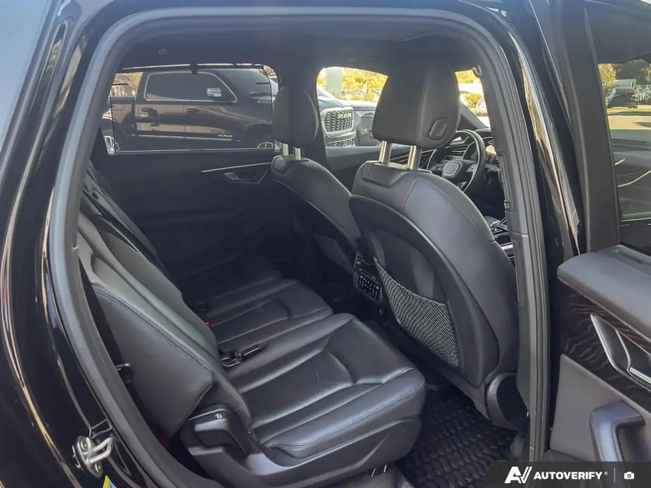 Audi Q7 - Image 23