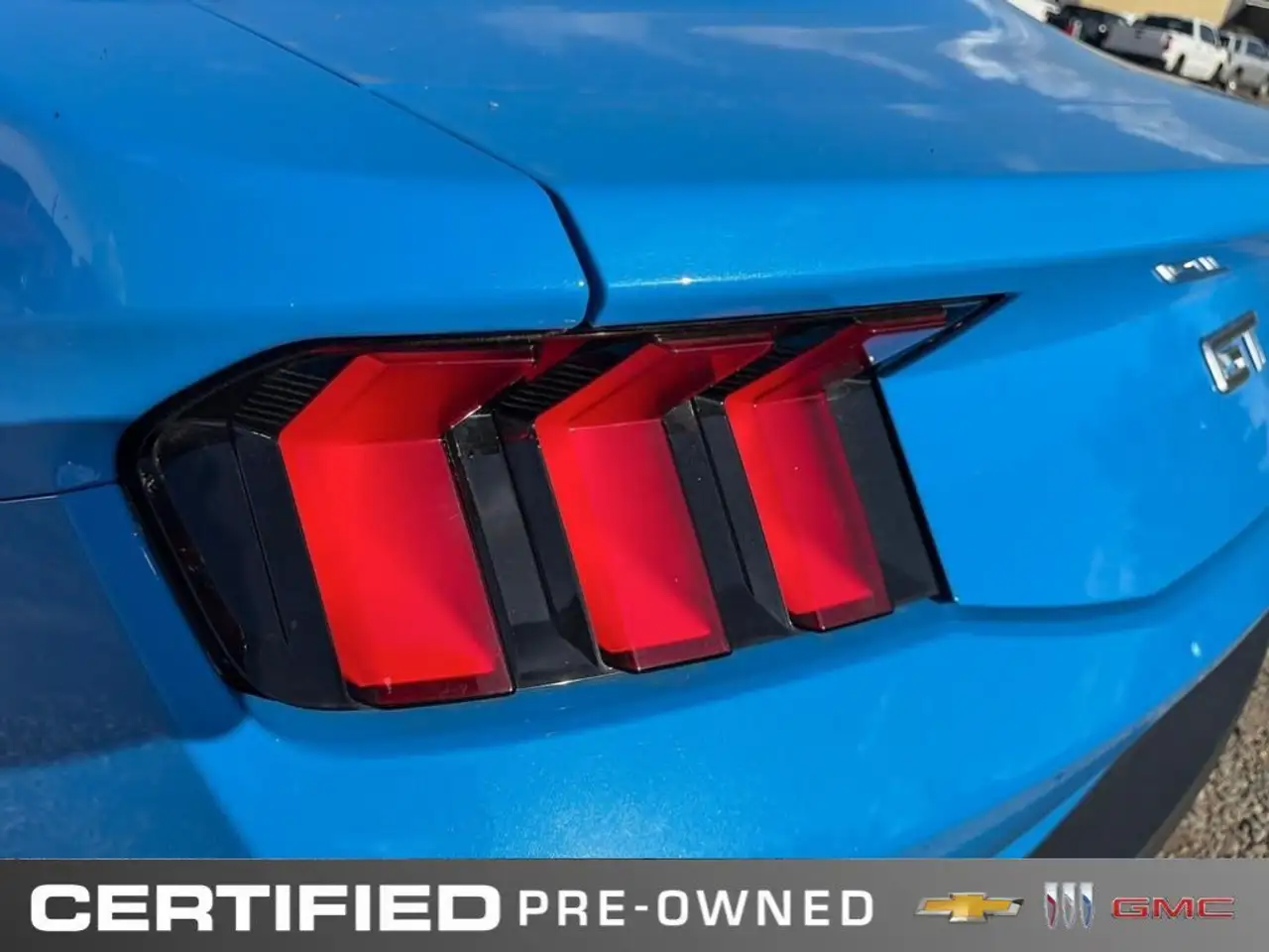 Ford Mustang - Image 15