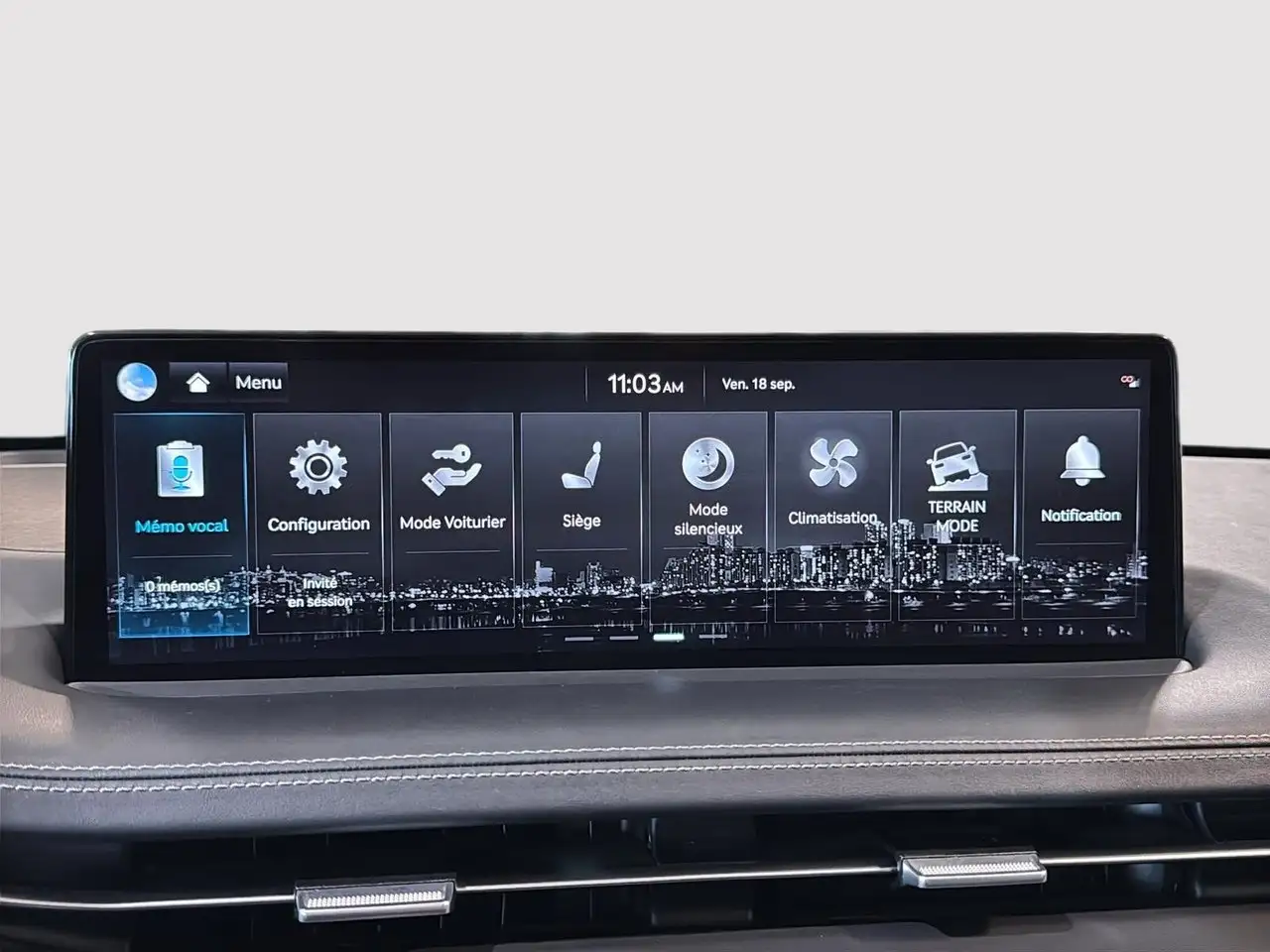 Genesis GV70 - Image 31