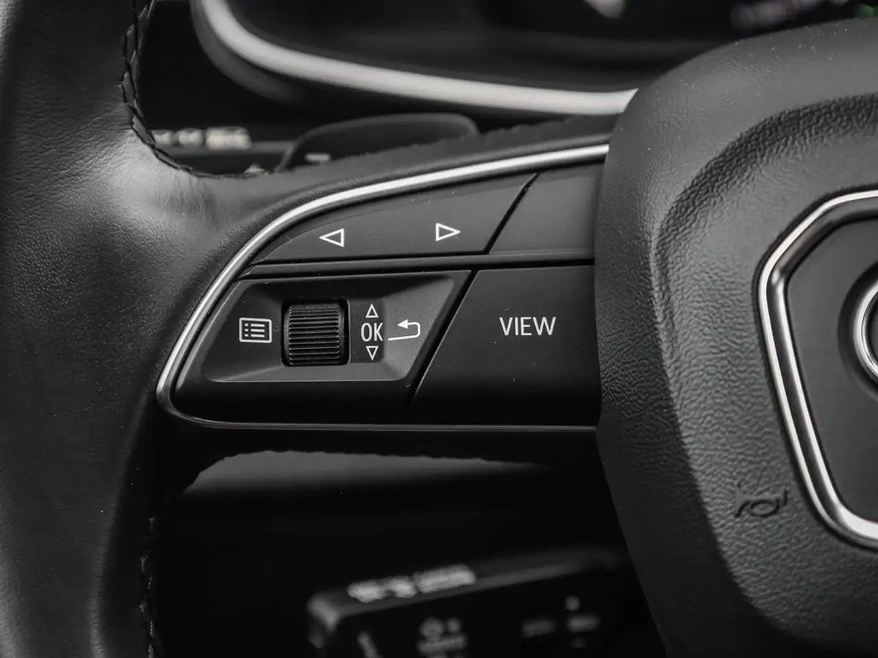 Audi Q7 - Image 20