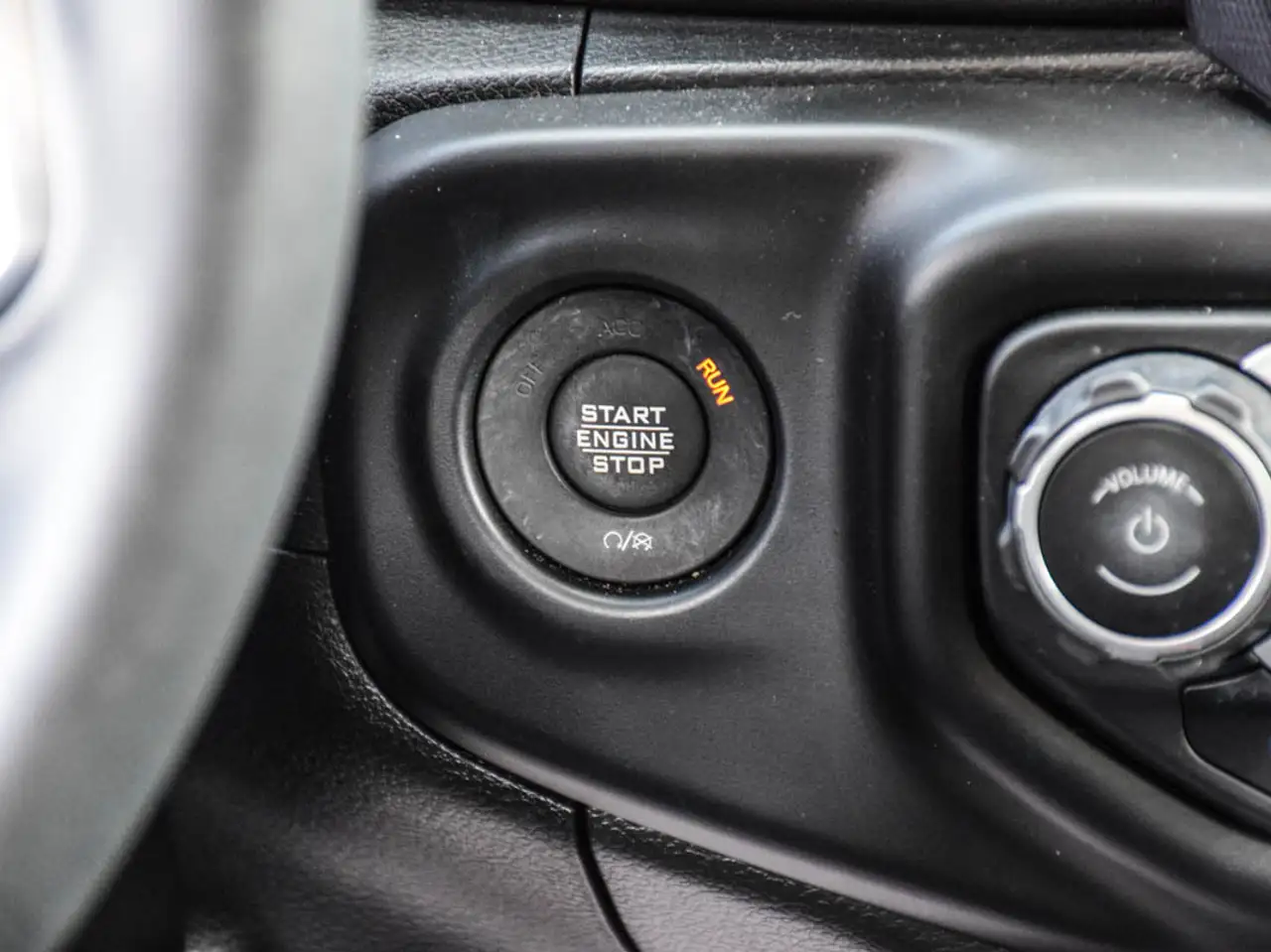 Jeep Wrangler - Image 21