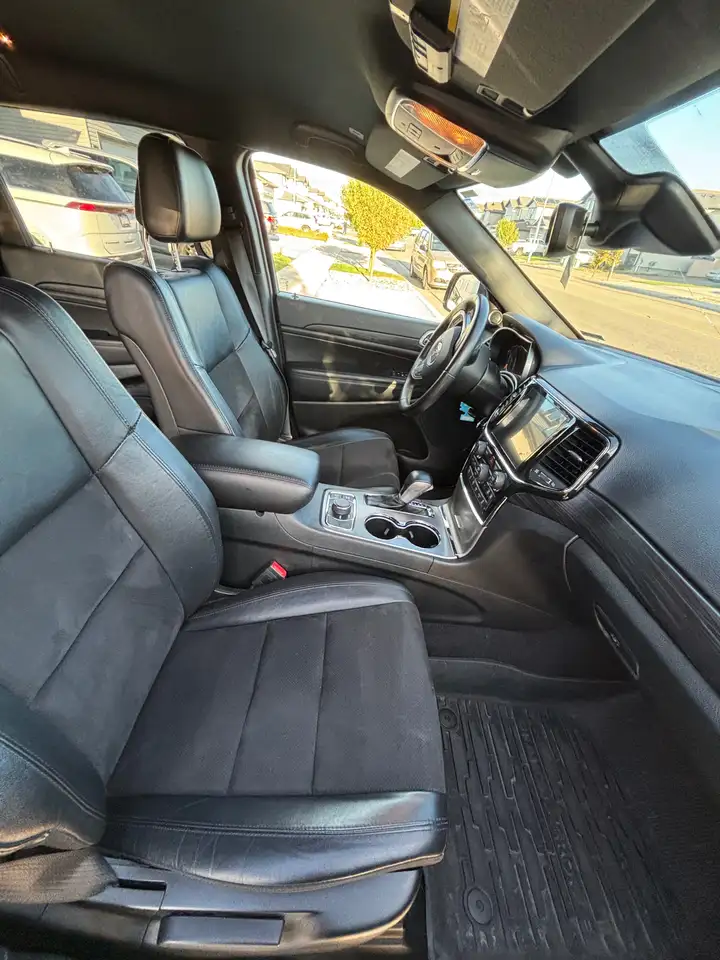 Jeep Grand Cherokee - Image 10