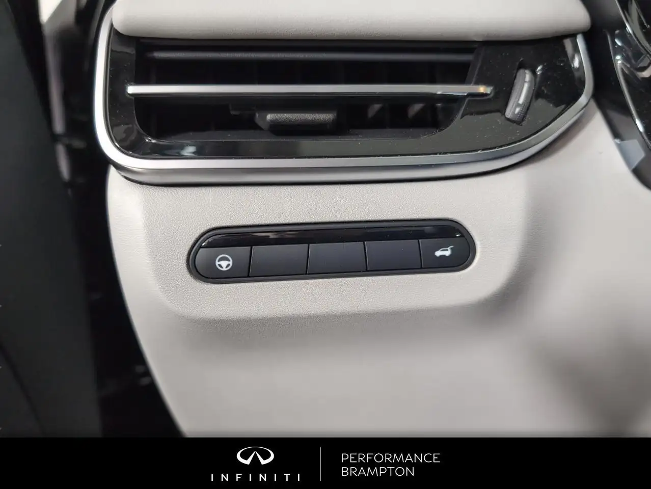 Infiniti QX60 - Image 18