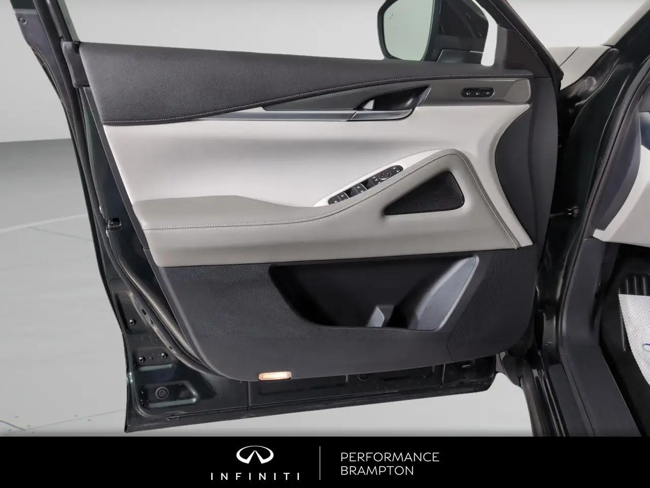 Infiniti QX60 - Image 12