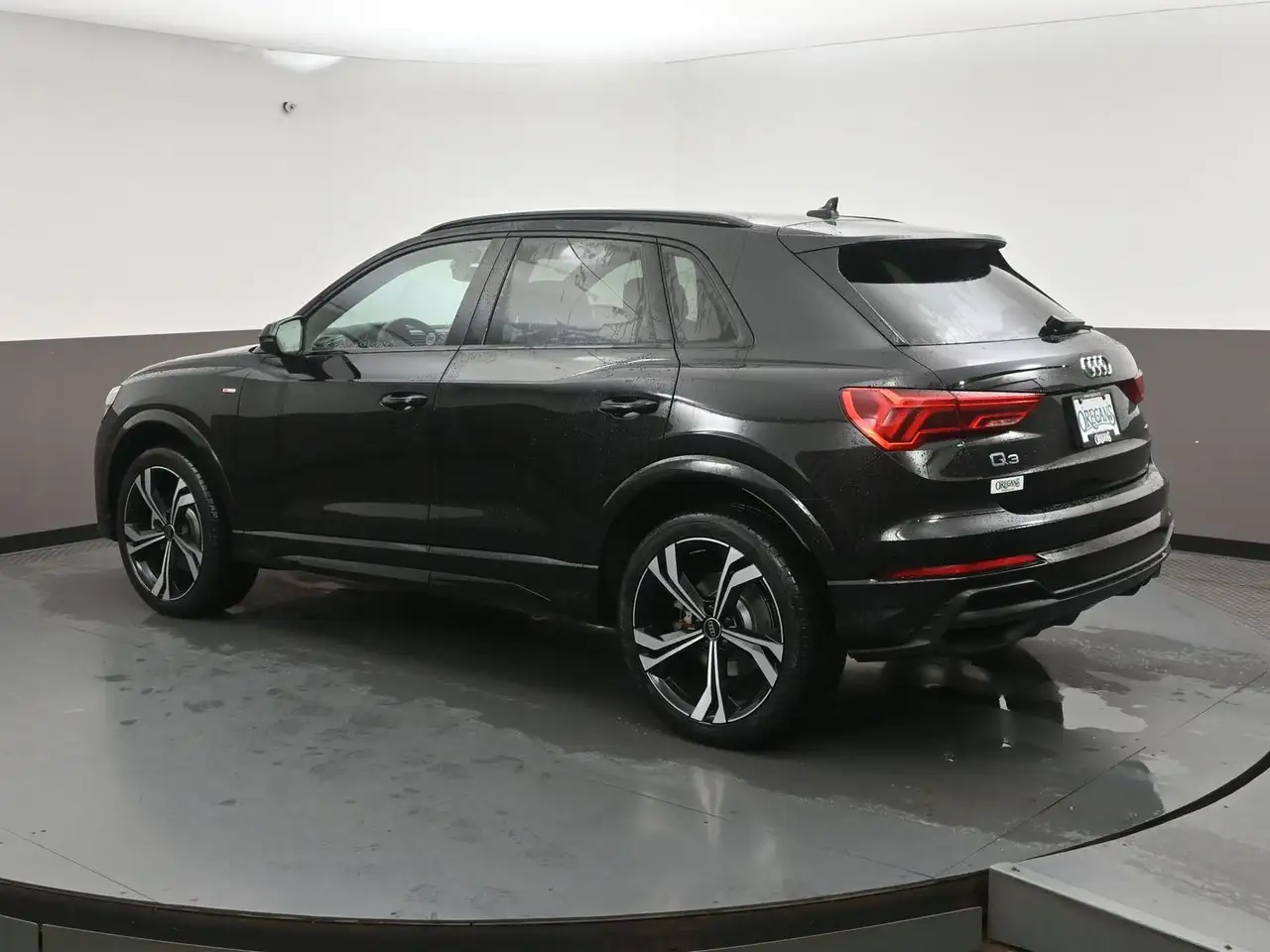 Audi Q3 - Image 38