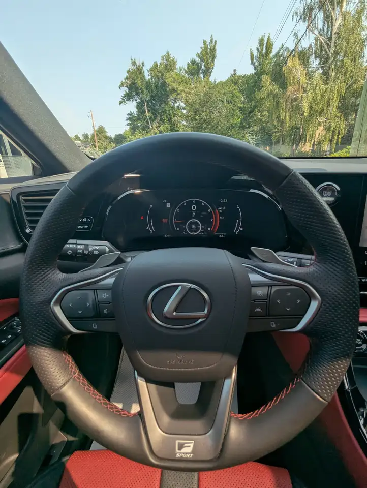 Lexus NX - Image 11
