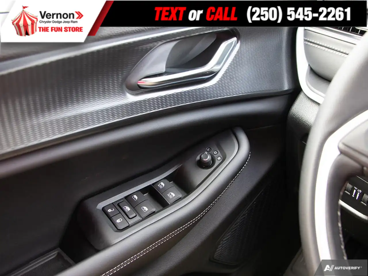 Jeep Grand Cherokee - Image 17