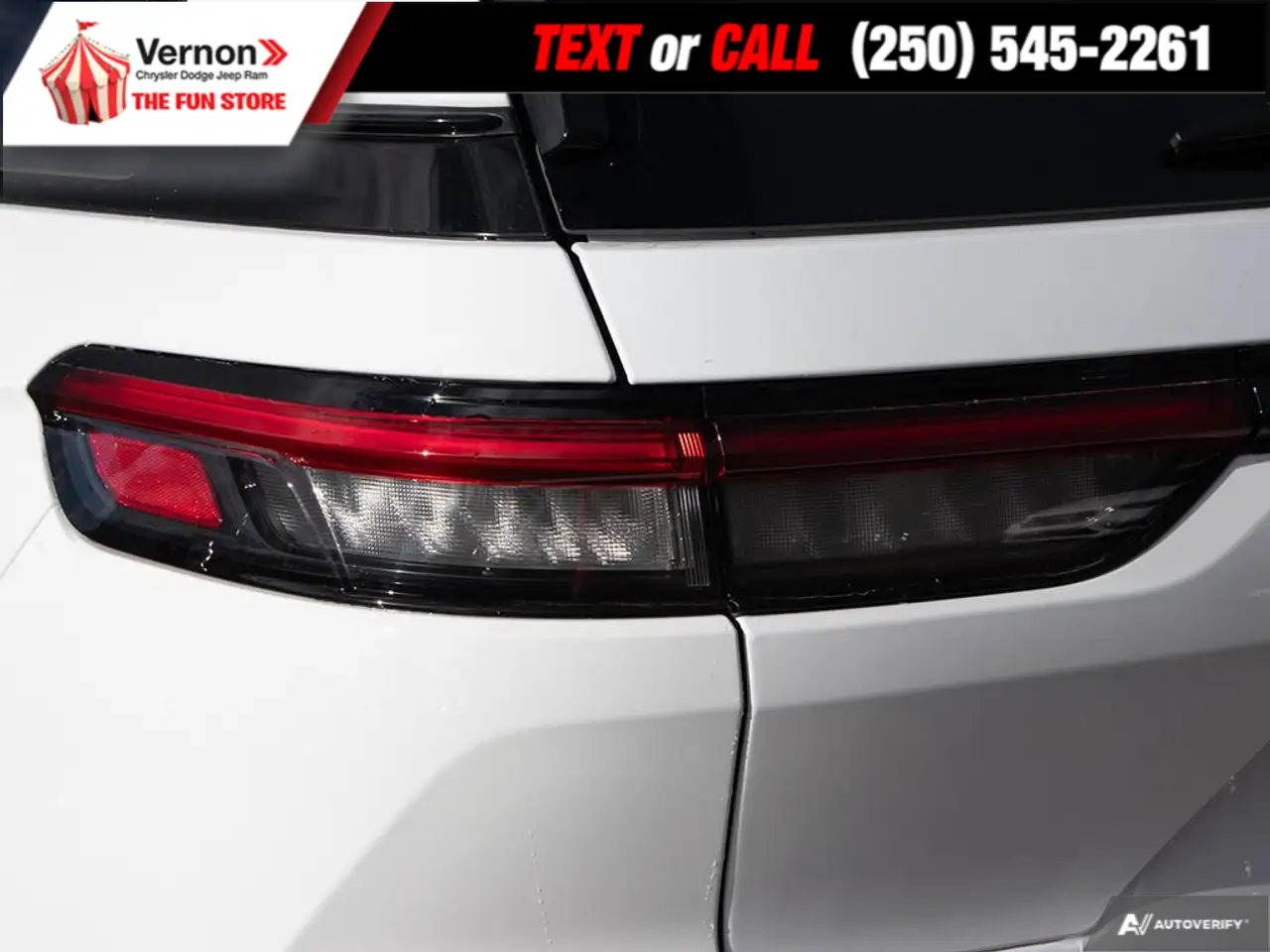 Jeep Grand Cherokee - Image 12