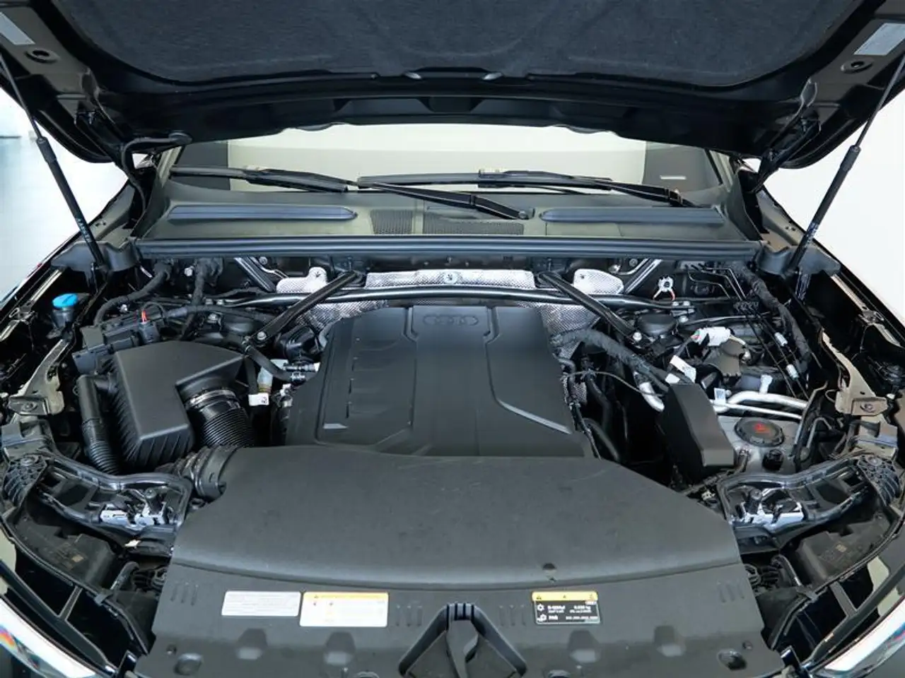 Audi Q5 - Image 14