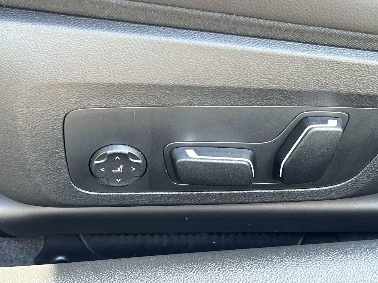 BMW 4 Series - Image 20