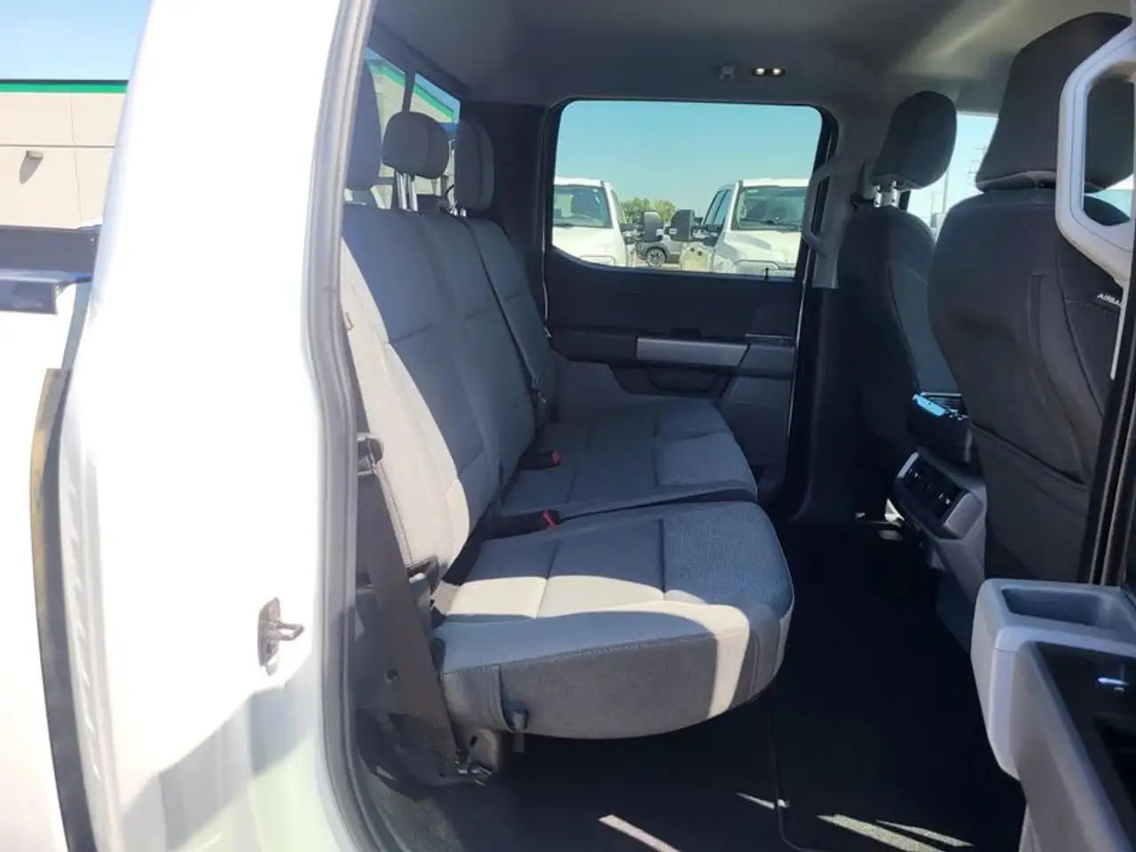 Ford F-150 - Image 20